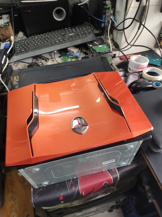 代卖一台雷神911。橘黄色。成色很新。酷睿...