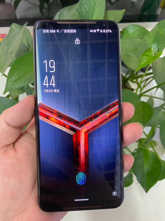 华硕ROG  phone2