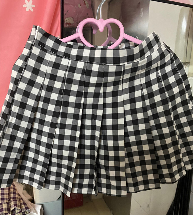 中码格子裙 全新 低价出