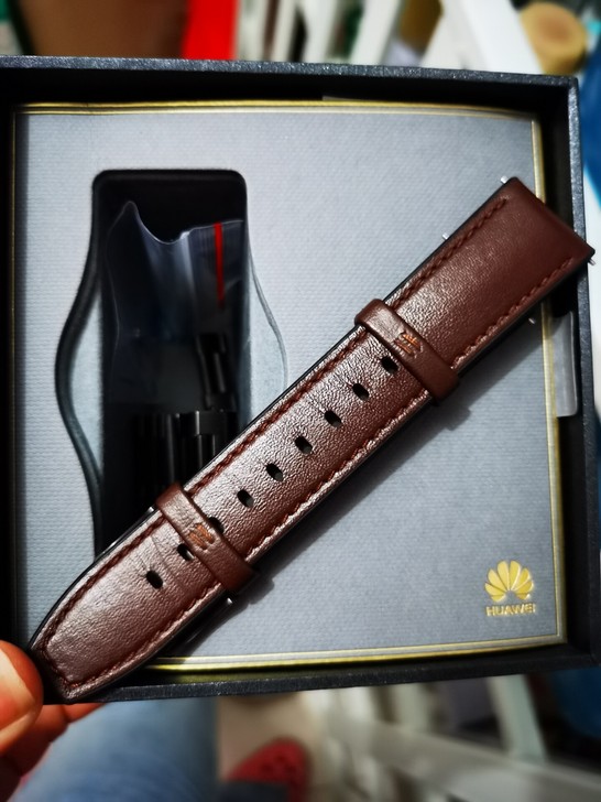 全新的HUAWEI华为运动手表watch2...