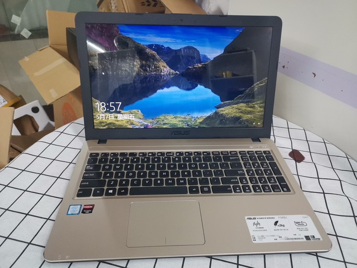 华硕办公游戏笔记本电脑，华硕F540U，华...