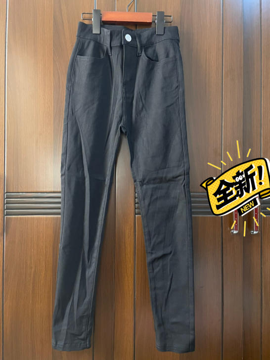 女士铅笔裤，质量真心好，自己看细节，收到都...