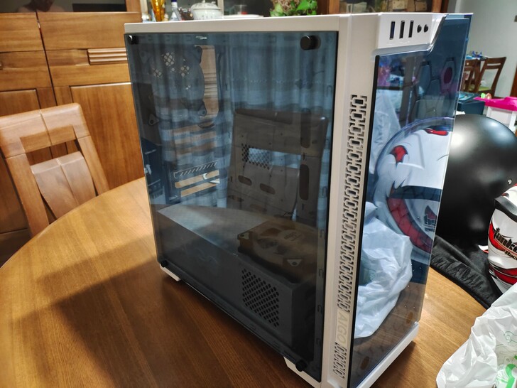 爱国者机箱白色炫影 配五个rgb风扇带控制...