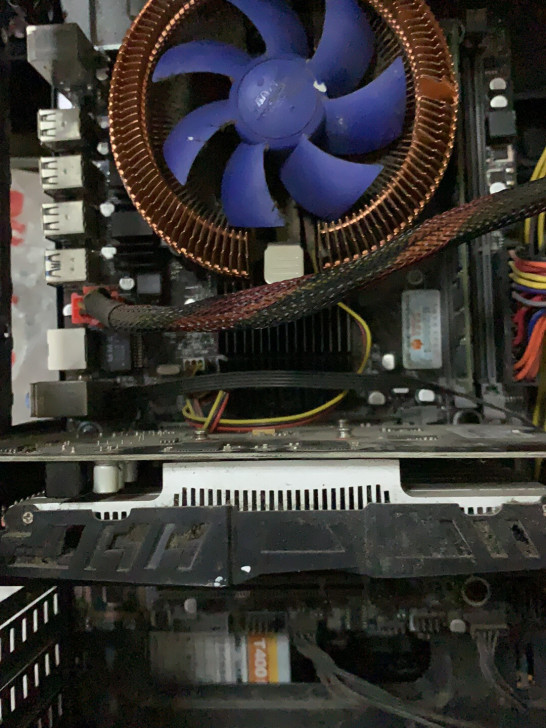 华南金牌X58主板 X5570cpu 8G...