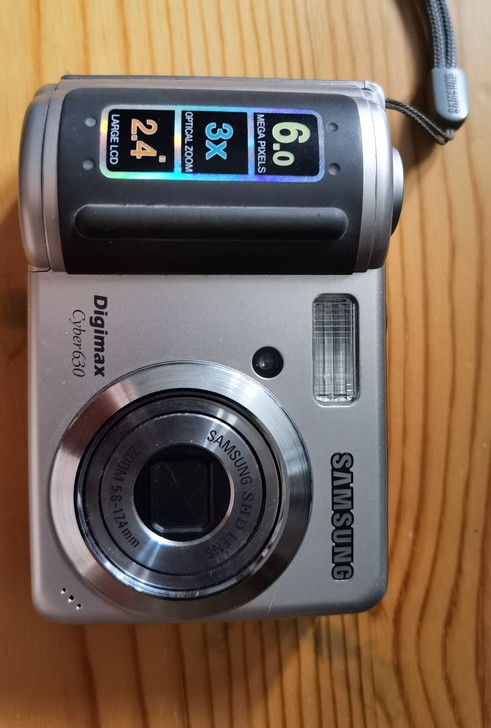三星Cyber 630复古数码相机,九成新...