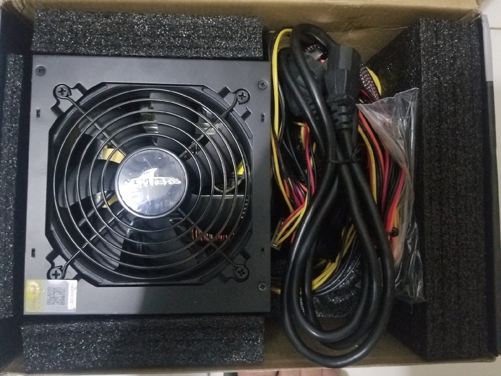 长城猎金650电源白牌额定650W台式机静...