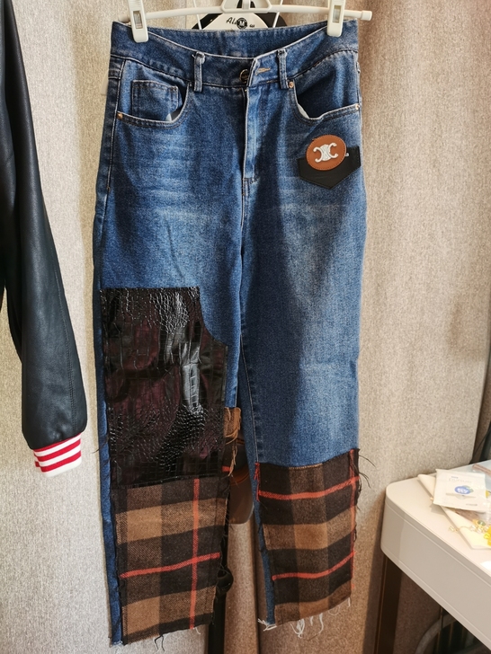 潮牌牛仔裤