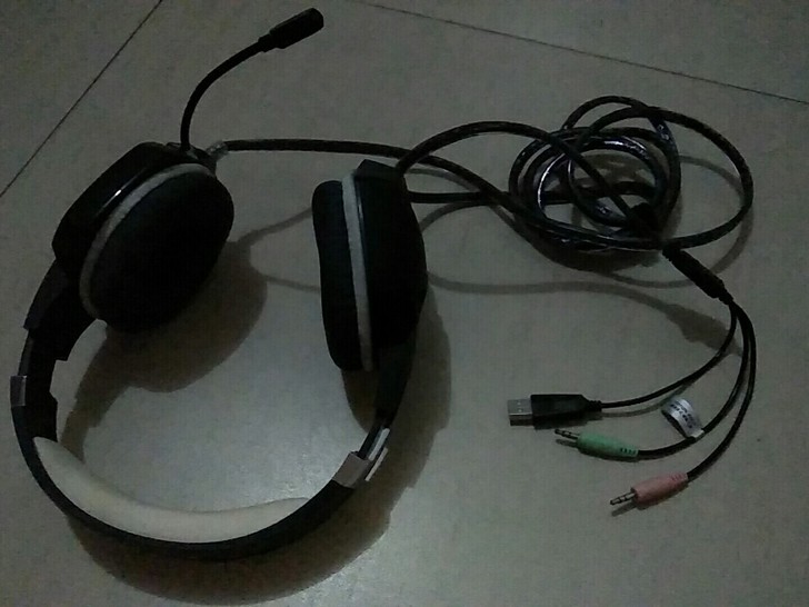 游戏耳机 音质效果很好 立体声强 闲置物品...