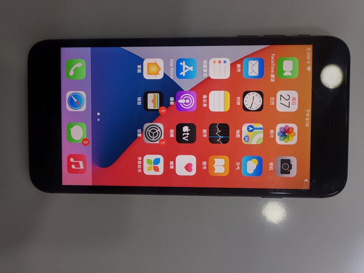 #苹果8plus国行全网通64G#，无拆无...