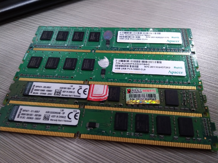 金士顿，宇瞻4G内存，各两条，正常使用，包...