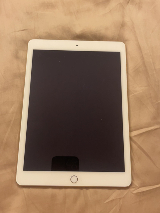 iPad air264g国行，女生自用