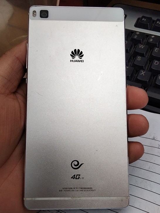 华为电信定制机,只支持电信。3+16。相机...