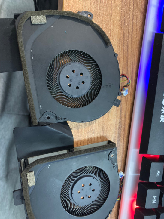 华硕ROG 枪神puls