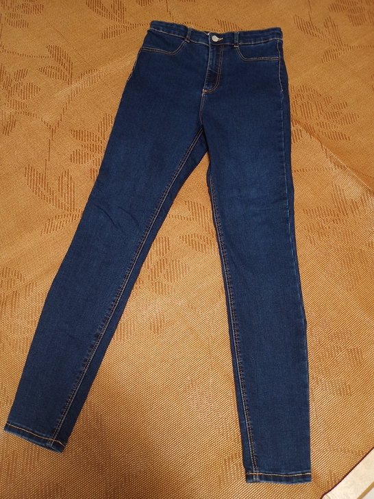 ZARA牛仔裤.9新，是高腰款的，尺码17