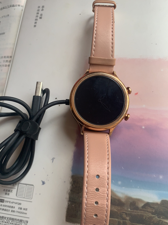 Ticwatch C2 玫瑰金 没带过三次...