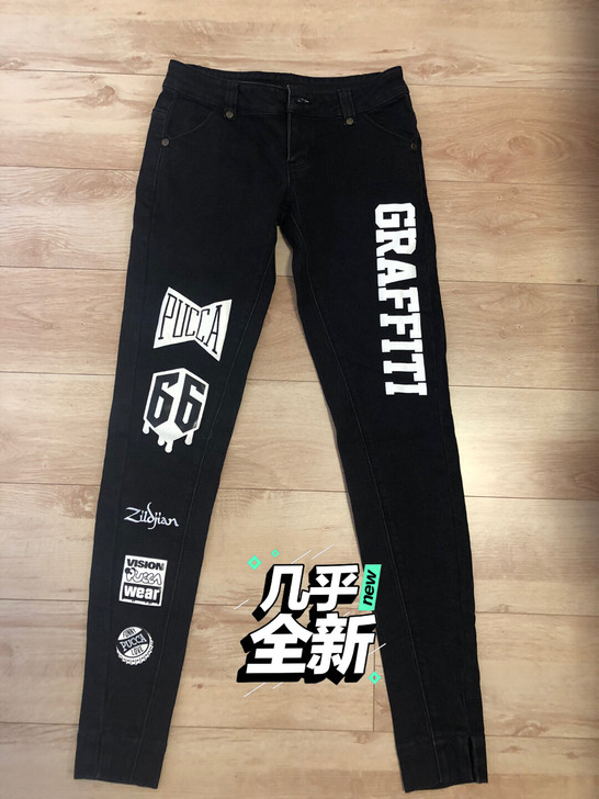 中国娃娃牛仔裤，专柜正品，版型特别好，适合...