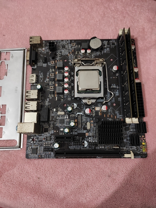 i5 2500 cpu h61m 主板 8...