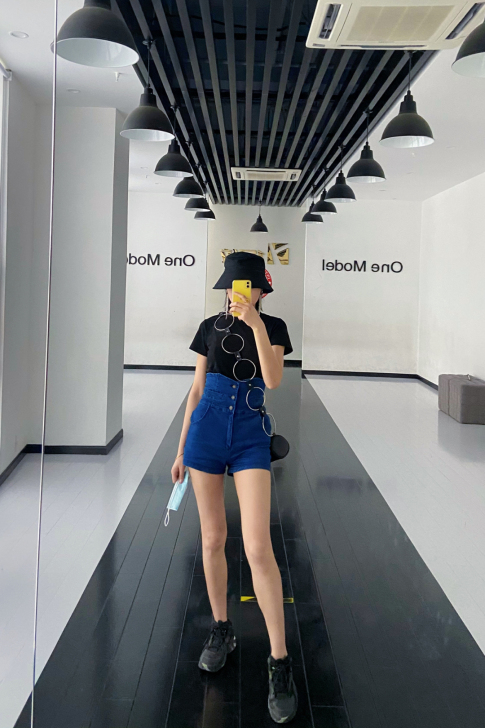 ins网红牛仔短裤女19夏复古超高腰显瘦腿...