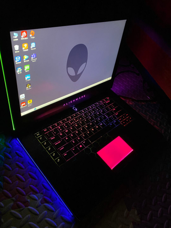 外星人15r3 ，1080显卡笔记本，15...