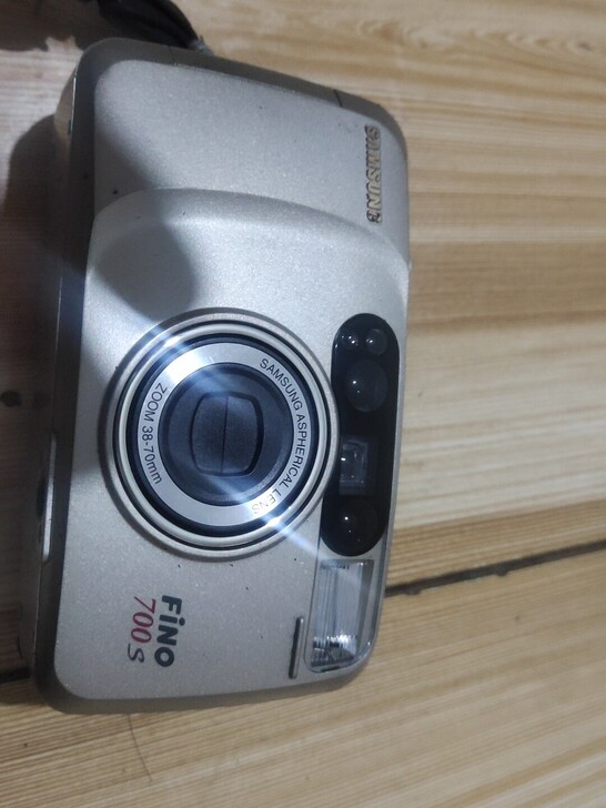 转卖二手三星700s相机，收来的没有电池，...