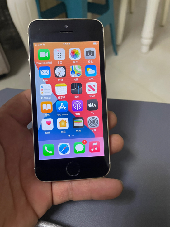 iPhone苹果Se一代，64g，全网通4...