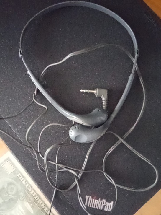 正品2手Sony MDR-w08耳机,一边...