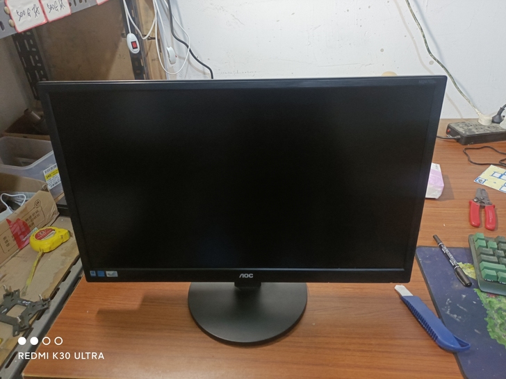 aoc24寸电脑显示器，出厂日期2015年...