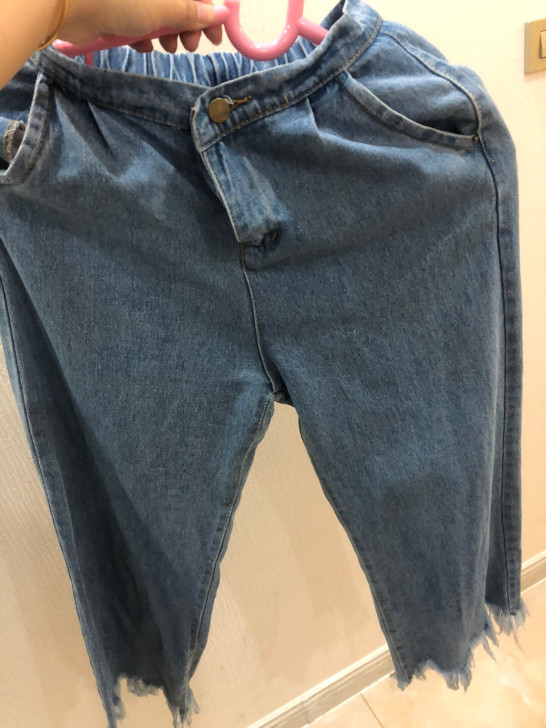M码牛仔裤,实体店299买的,适合90斤到...