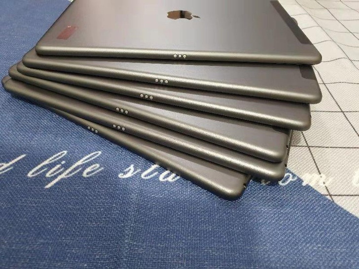 ipad8 2020 金色128g国行10...