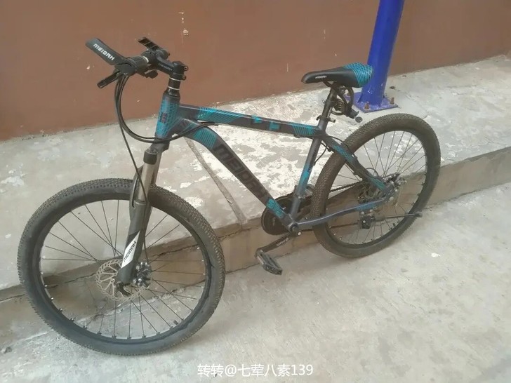 闲置变速自行车，朋友给的，用不到一直在地下...