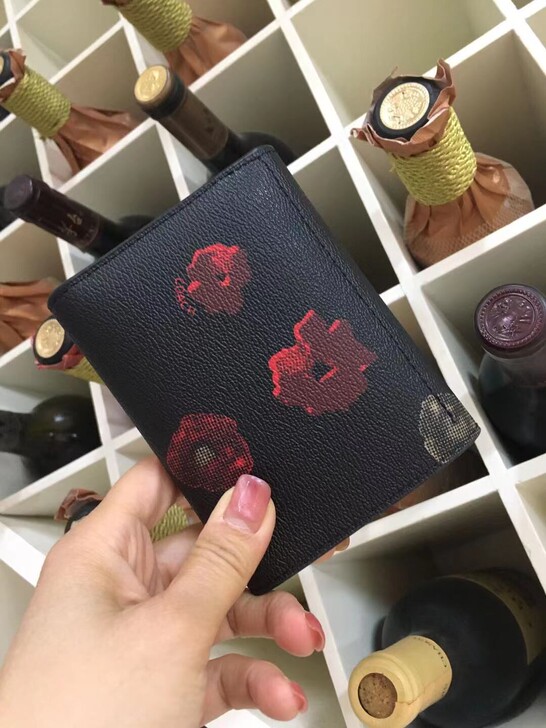纯皮女士三折短款小钱包特价便宜出