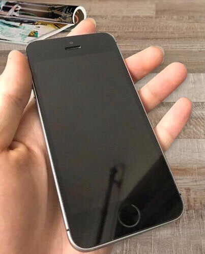 二手苹果se 64g  iPhone se...
