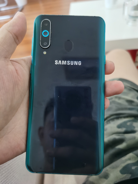 三星A8S几乎全新，无拆无修，6+128G...