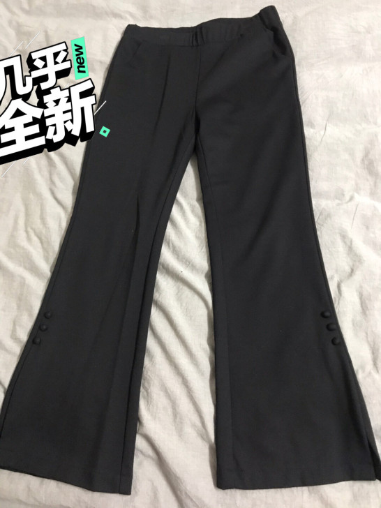 纯黑百搭裤，微喇叭，面料有弹力，松紧腰，裤...