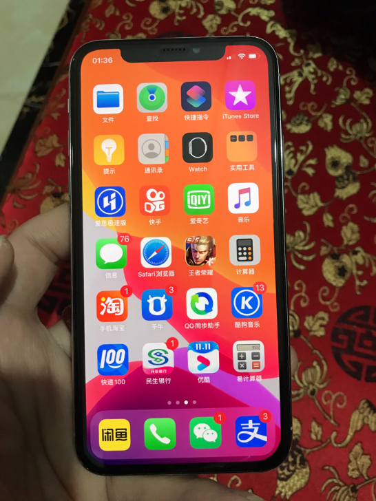 苹果x 64g美版三网黑色9新卡贴黑解无锁...