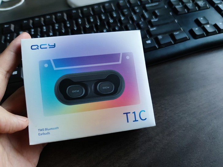 QCY T1C蓝牙耳机。