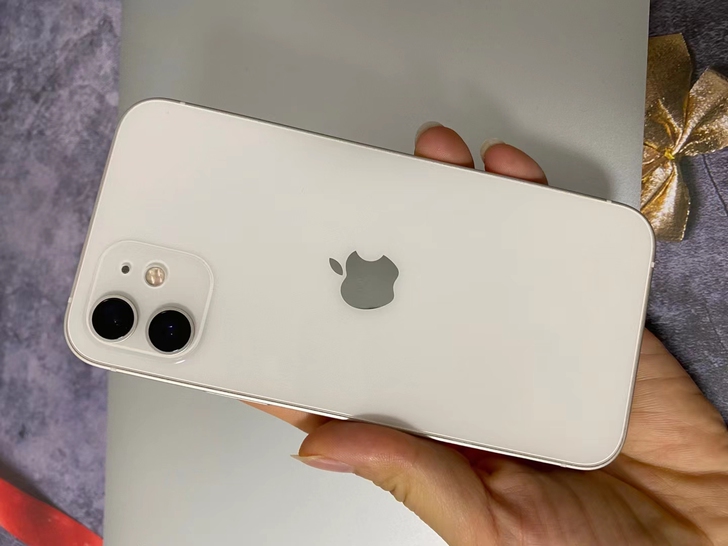 自用 iPhone 12  白色 128G