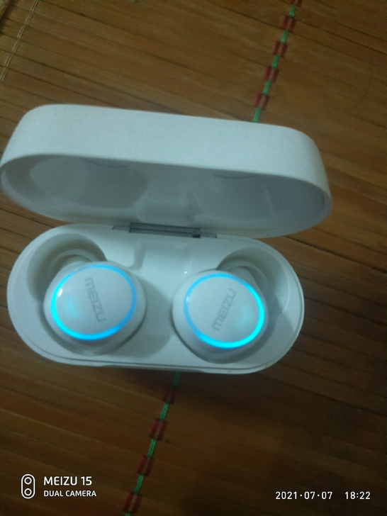 魅族pop本人自用蓝牙无线耳机原价299现...