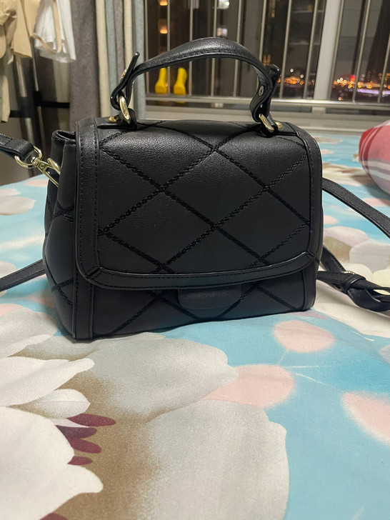 单肩斜挎黑色皮包女2021新款