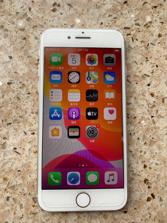 自用iphone 8白色64G，美版三网，...
