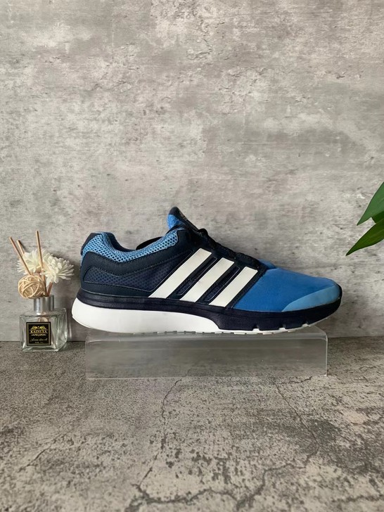 正品44码阿迪达斯Adidas休闲鞋跑步鞋