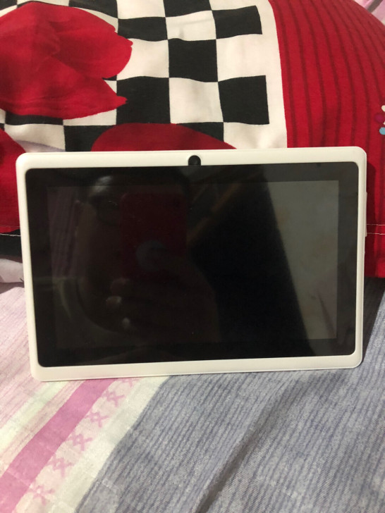 长虹古董级平板一个 1+8G 使用正常...