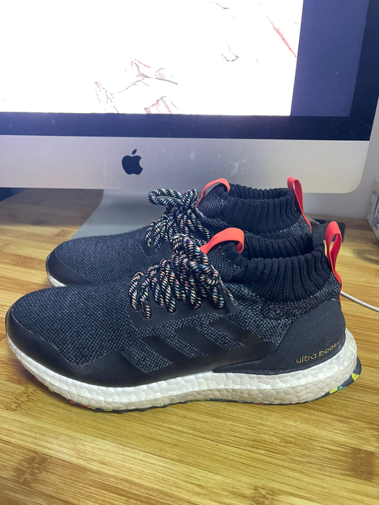 正品：阿迪达斯单鞋-37.5码，原价700...