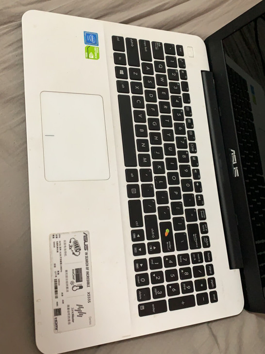 华硕X555S 八成新左右