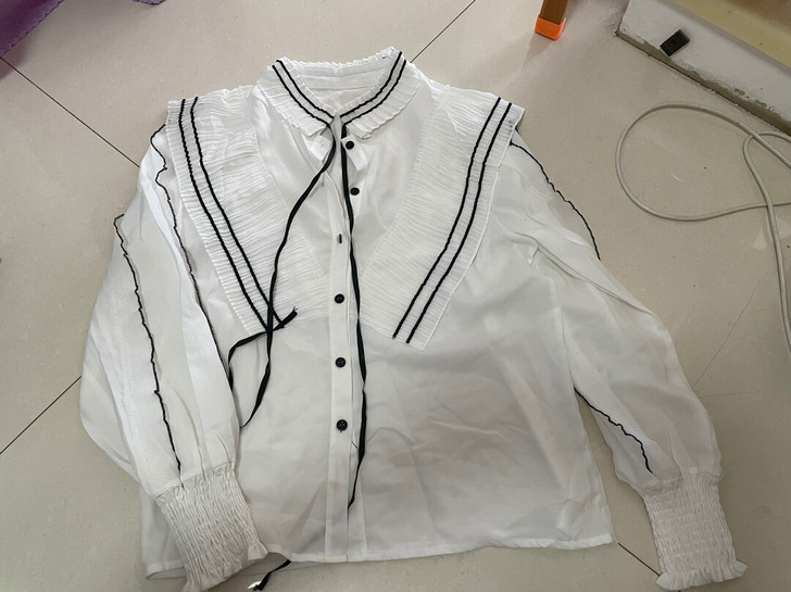 还没穿过，130斤以内穿，胸围116，衣长...