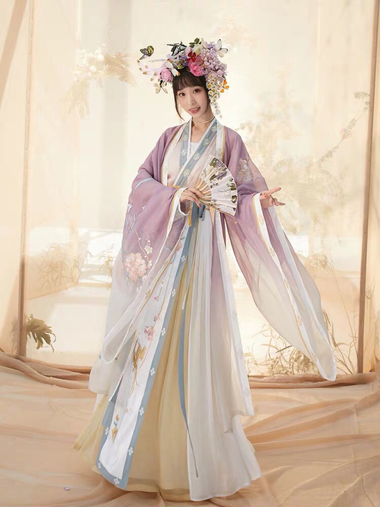 十三余小豆蔻儿[丰乐花归]刺绣对襟交领上衫...