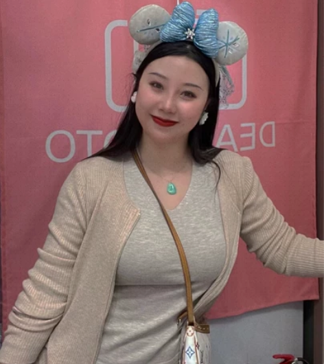 宋妍十三姨家 驼色羊绒针织三件套  适合九...