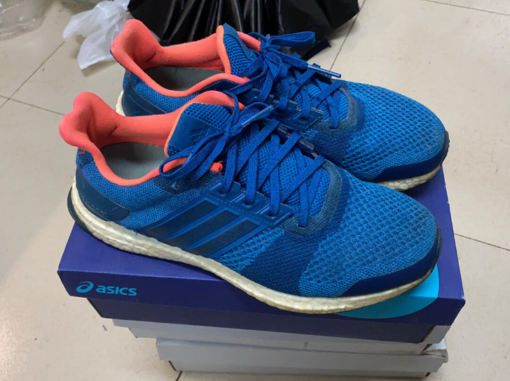 阿迪达斯boost，42.5码，boost...