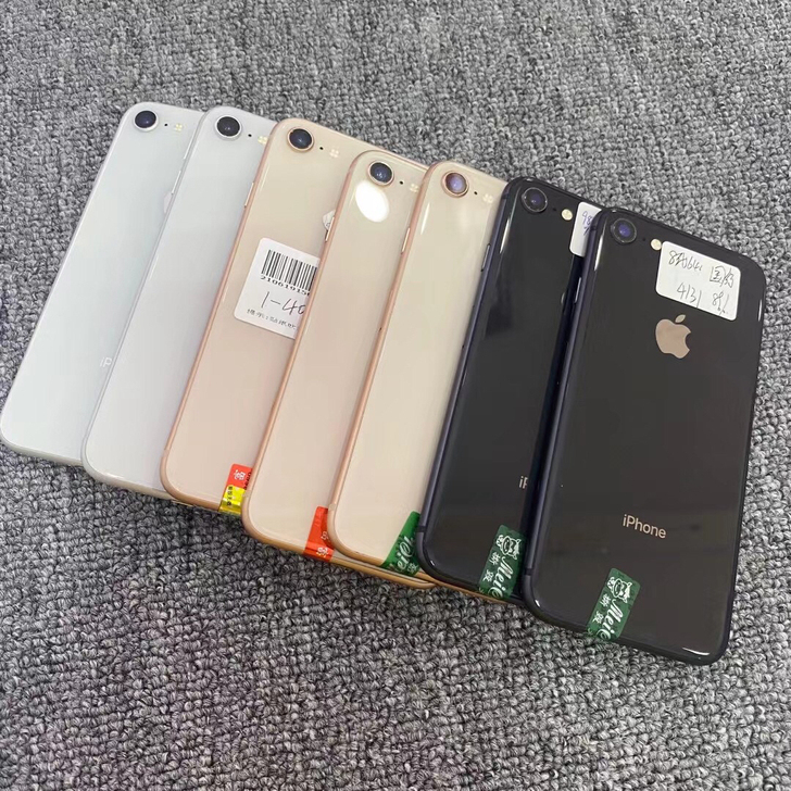 iPhone 8 64G