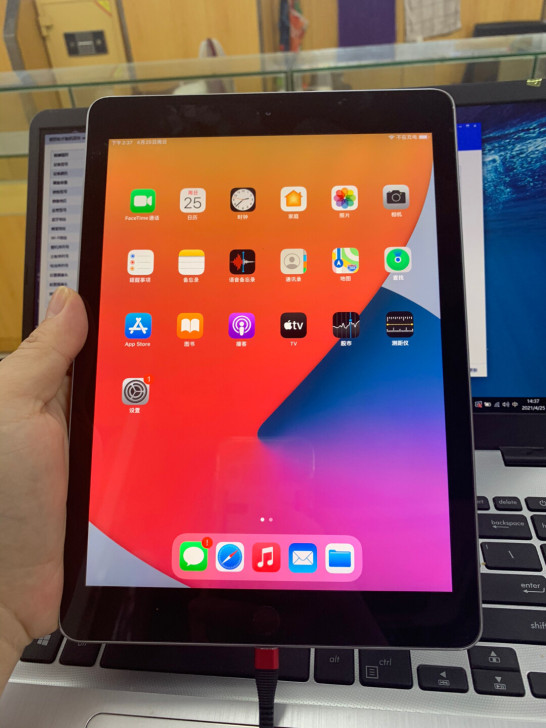 2017款iPad 9.7 128g wi...